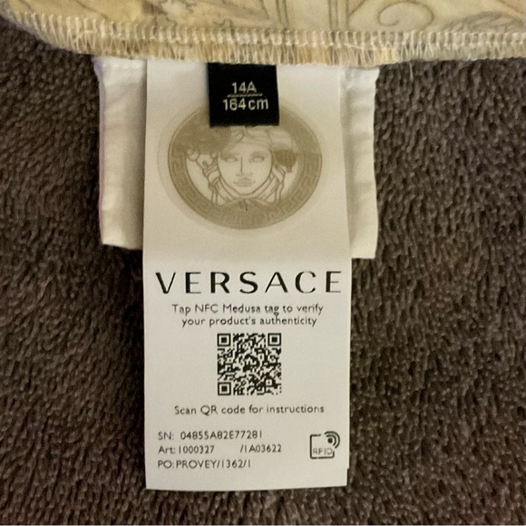 STUNNING YOUNG LADIES “VERSACE BAROCCO GODDESS” Combined Logo Dress BL/WH/GOLD! - Picture 2 of 9